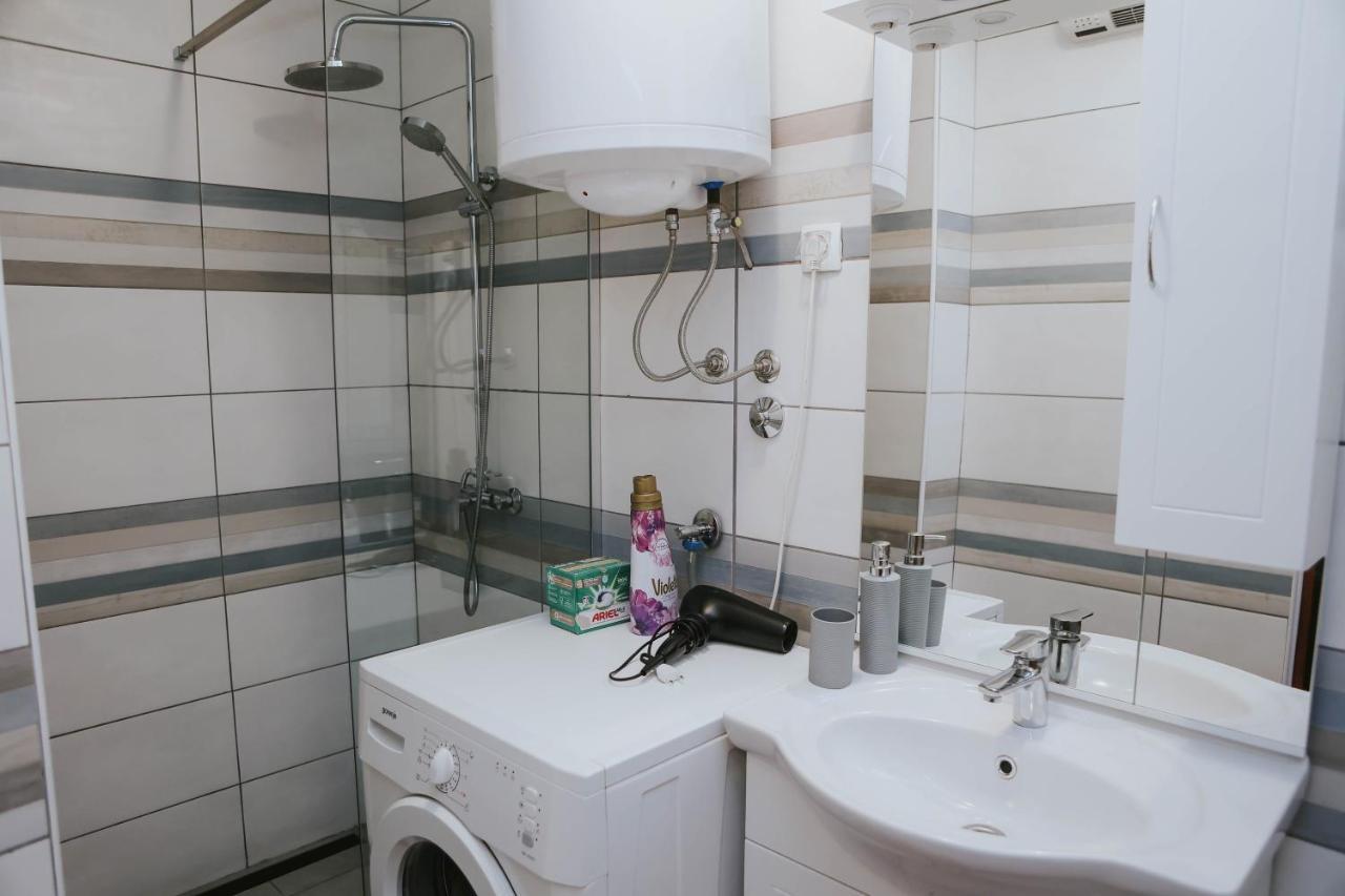 I&T Apartman Gospic Exterior photo
